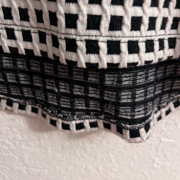 Waffle Weave Checkered Shirt - Picture 7 of 7